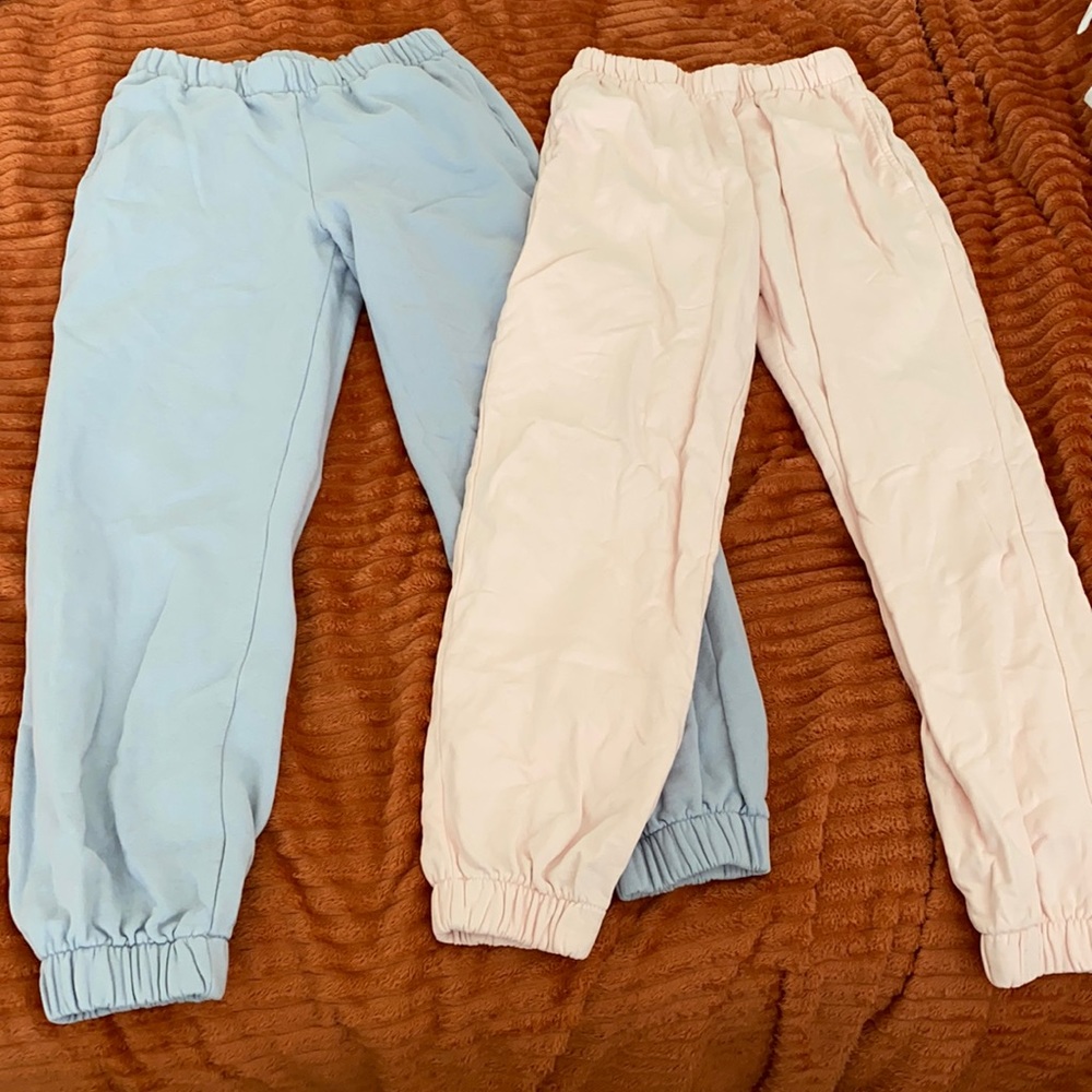 Brandy Melville sweatpants (2)